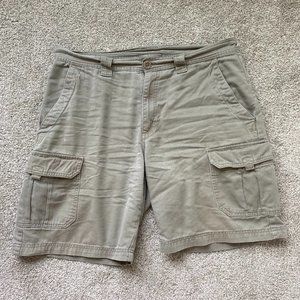 Columbia Shorts Mens 36 Brown Cargo Pockets Casual Outdoors Lightweight Hiking